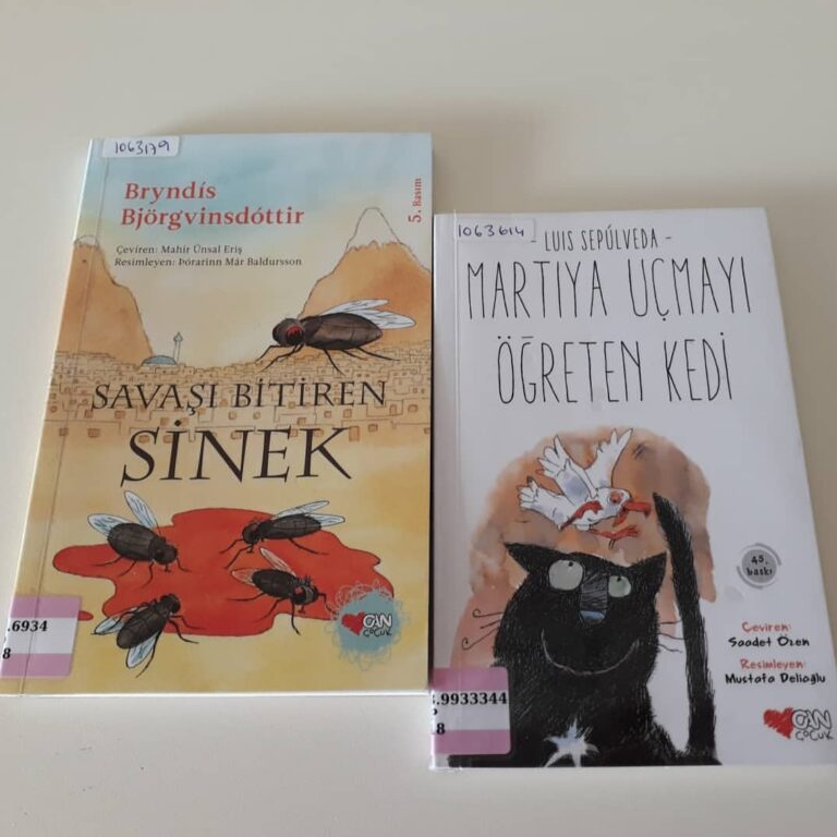 Savaşı Bitiren Sinek ve Martiya Uçmayı Öğreten Kedi