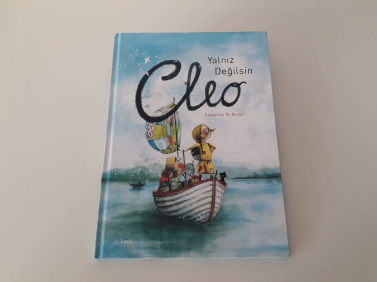 yalnız değilsin Cleo