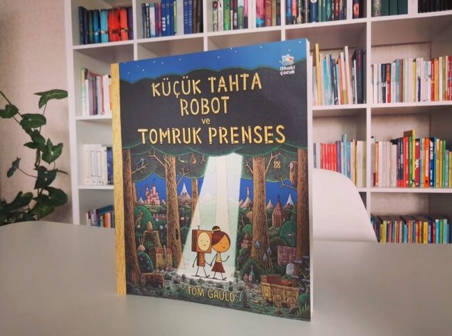 KÜÇÜK TAHTA ROBOT VE TOMRUK PRENSES KÜÇÜK TAHTA ROBOT VE TOMRUK PRENSES